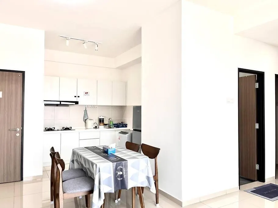 Urban Home-Swimming Pool-City Center Malacca
