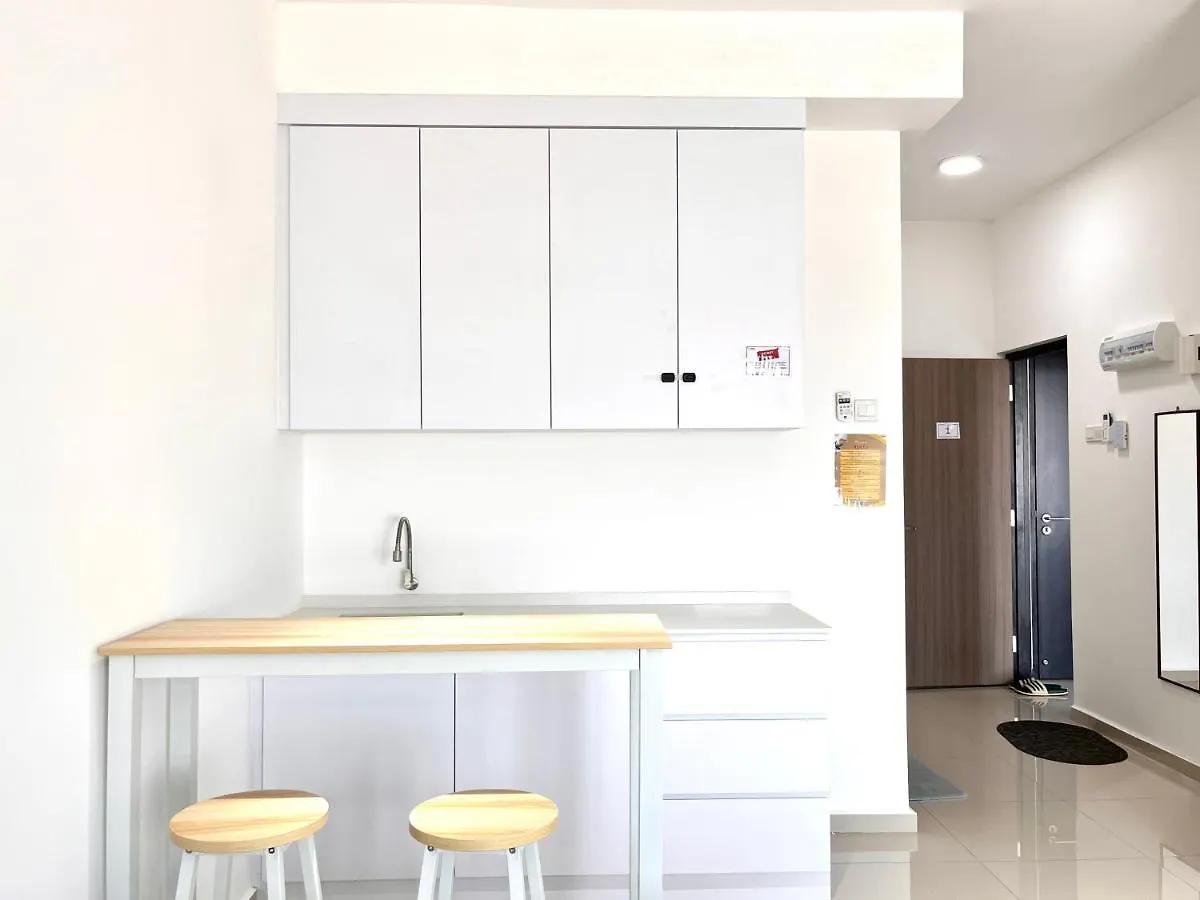 Urban Home-Swimming Pool-City Center Malacca Apartment