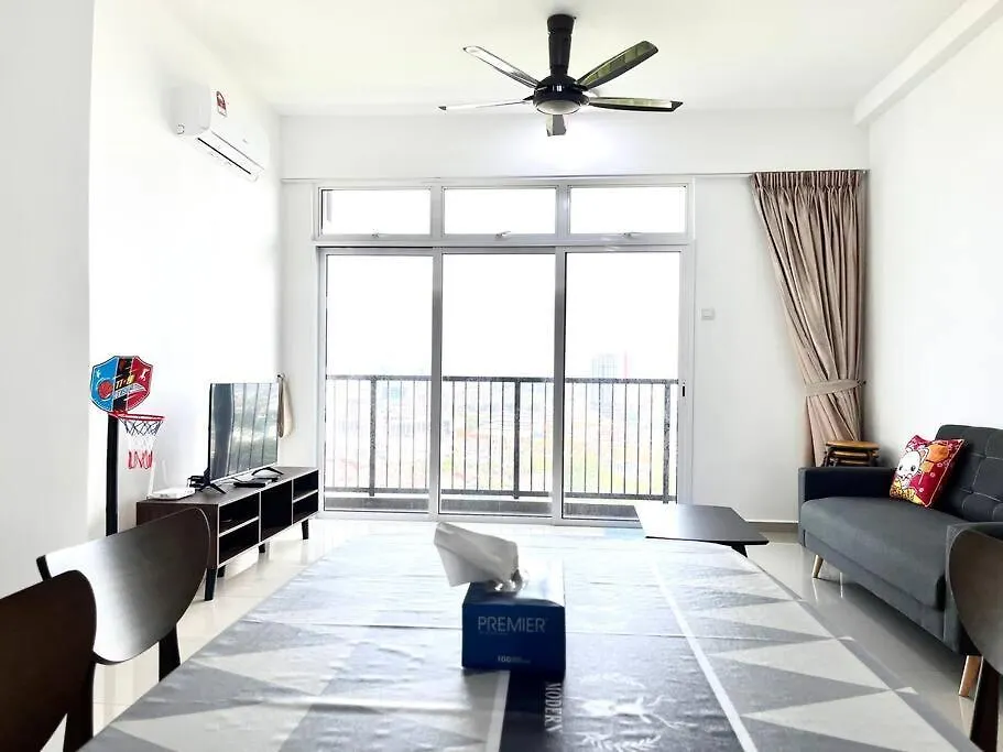 Urban Home-Swimming Pool-City Center Malacca 0*,