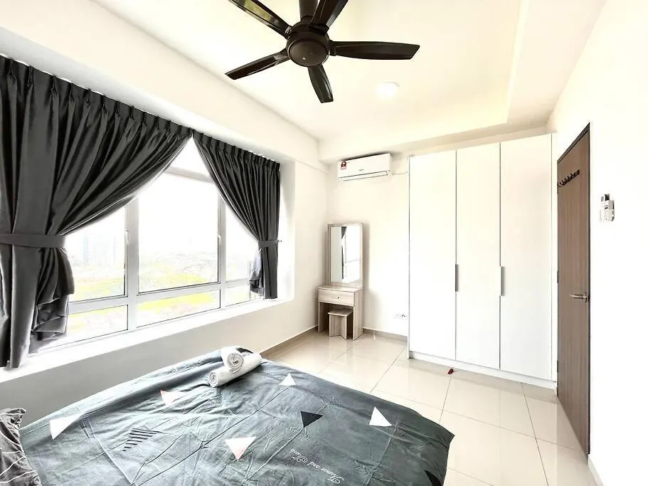 Urban Home-Swimming Pool-City Center Malacca Apartment