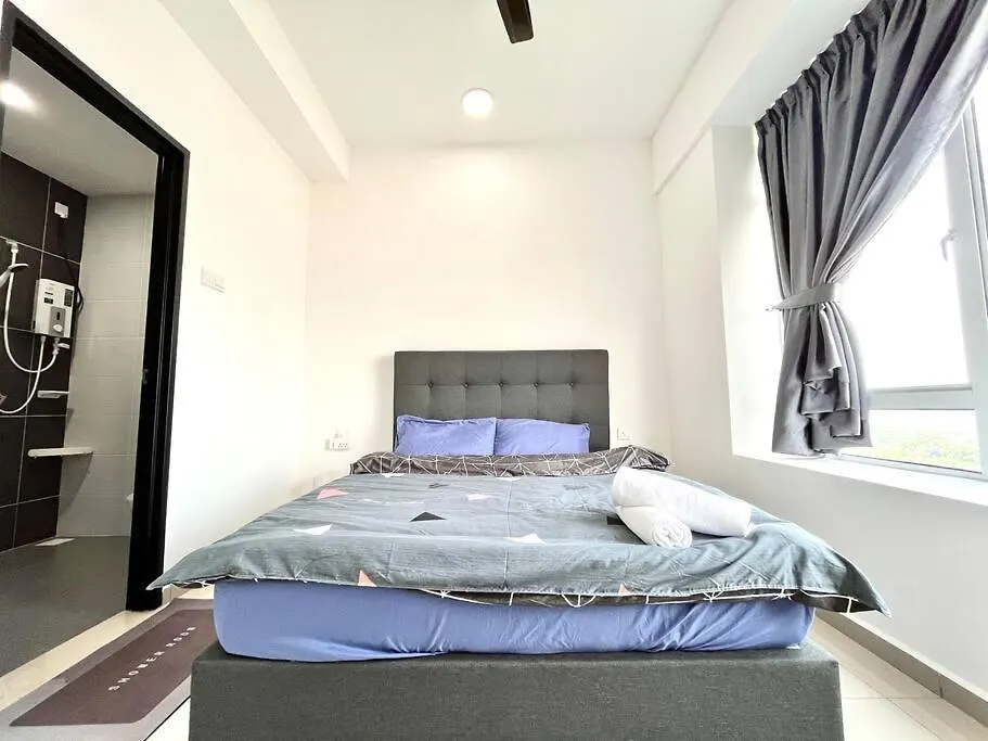 Apartment Urban Home-Swimming Pool-City Center Malacca Malaysia