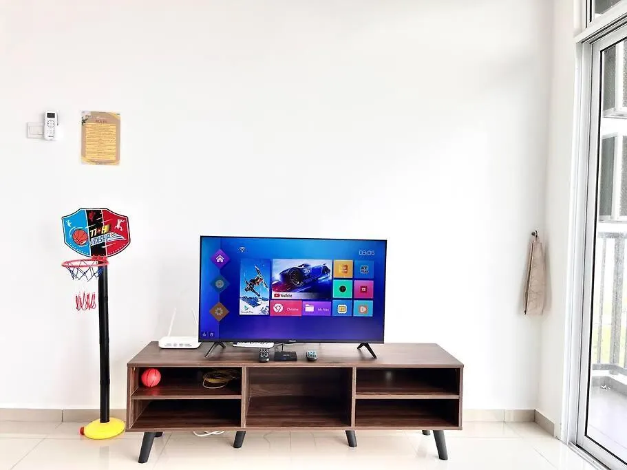Urban Home-Swimming Pool-City Center Malacca Apartment