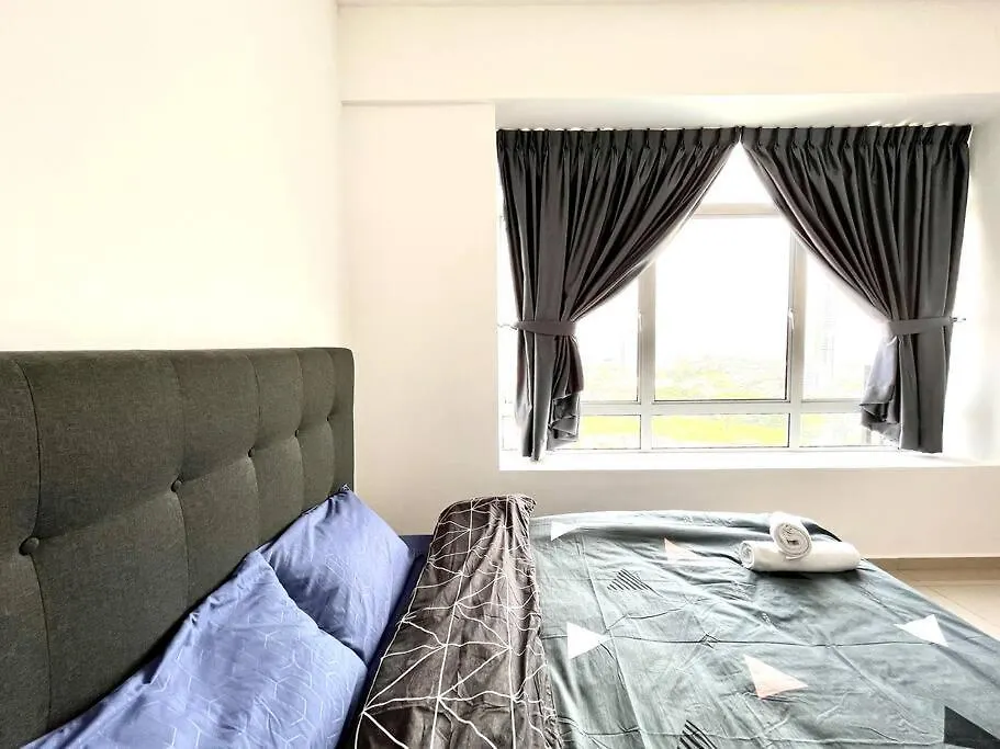 Apartment Urban Home-Swimming Pool-City Center Malacca Malaysia