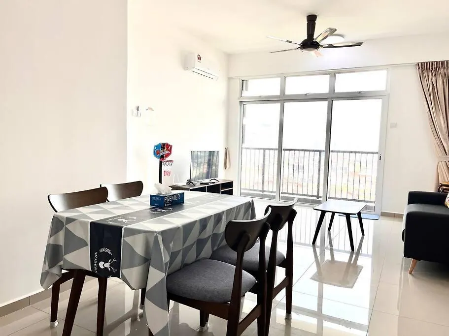 Urban Home-Swimming Pool-City Center Malacca