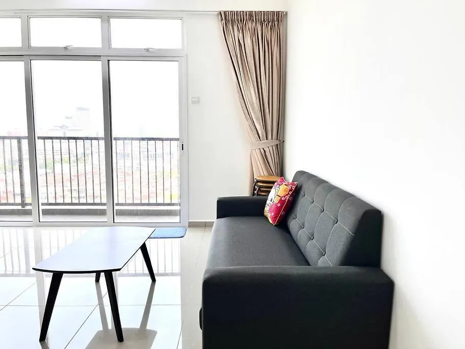 Apartment Urban Home-Swimming Pool-City Center Malacca