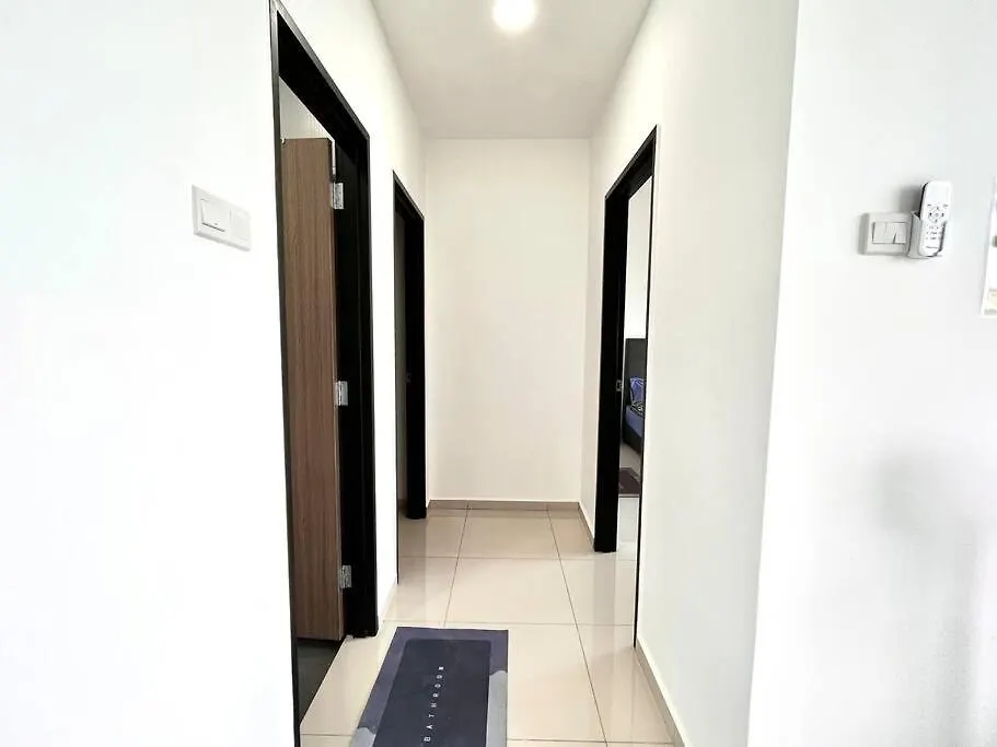 Urban Home-Swimming Pool-City Center Malacca 0*,