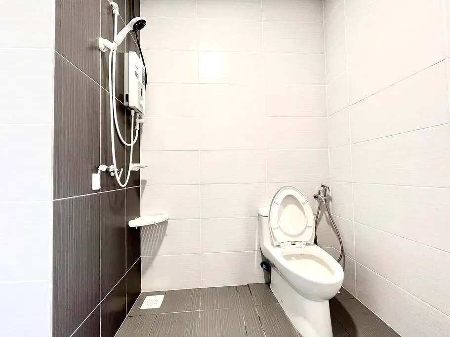 Urban Home-Swimming Pool-City Center Malacca Apartment